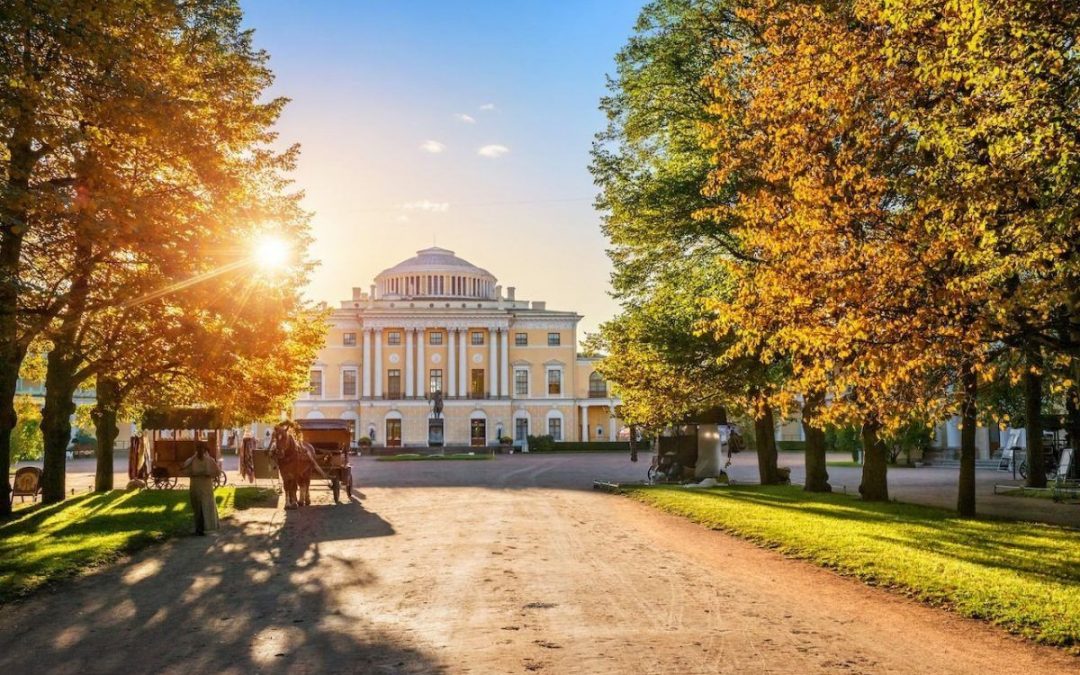 Top 9 cung điện đẹp mê hồn ở thành phố hoàng gia St.Petersburg