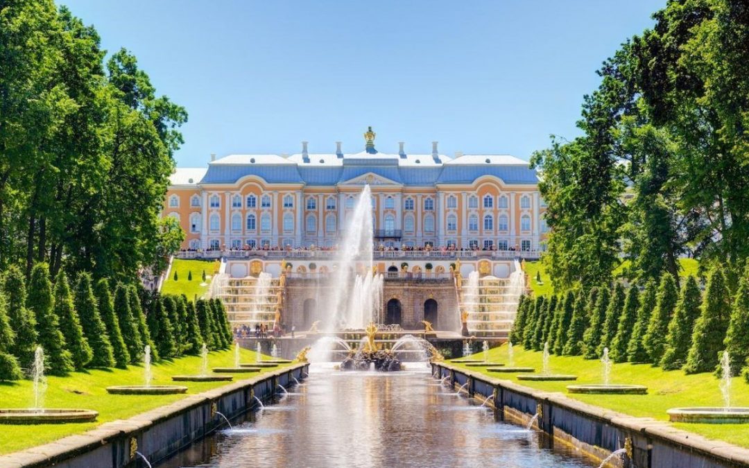 Du lịch Saint Petersburg chiêm ngưỡng cung điện Peterholf hoa lệ