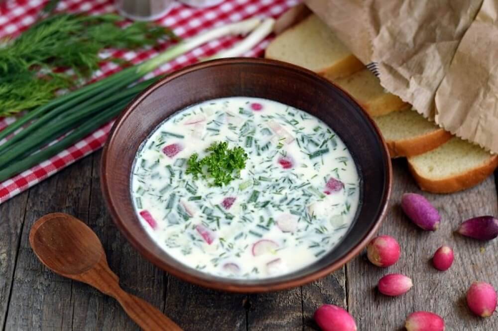 Du lịch Nga mùa hè nhất định phải thưởng thức súp lạnh Okroshka
