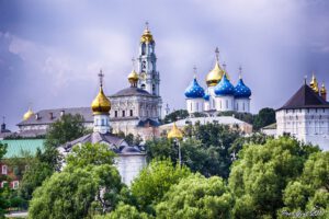 Nhà thờ Chúa Ba Ngôi St. Sergius Lavra: nhà thờ chính thống giáo Nga tuyệt đẹp ở Moscow