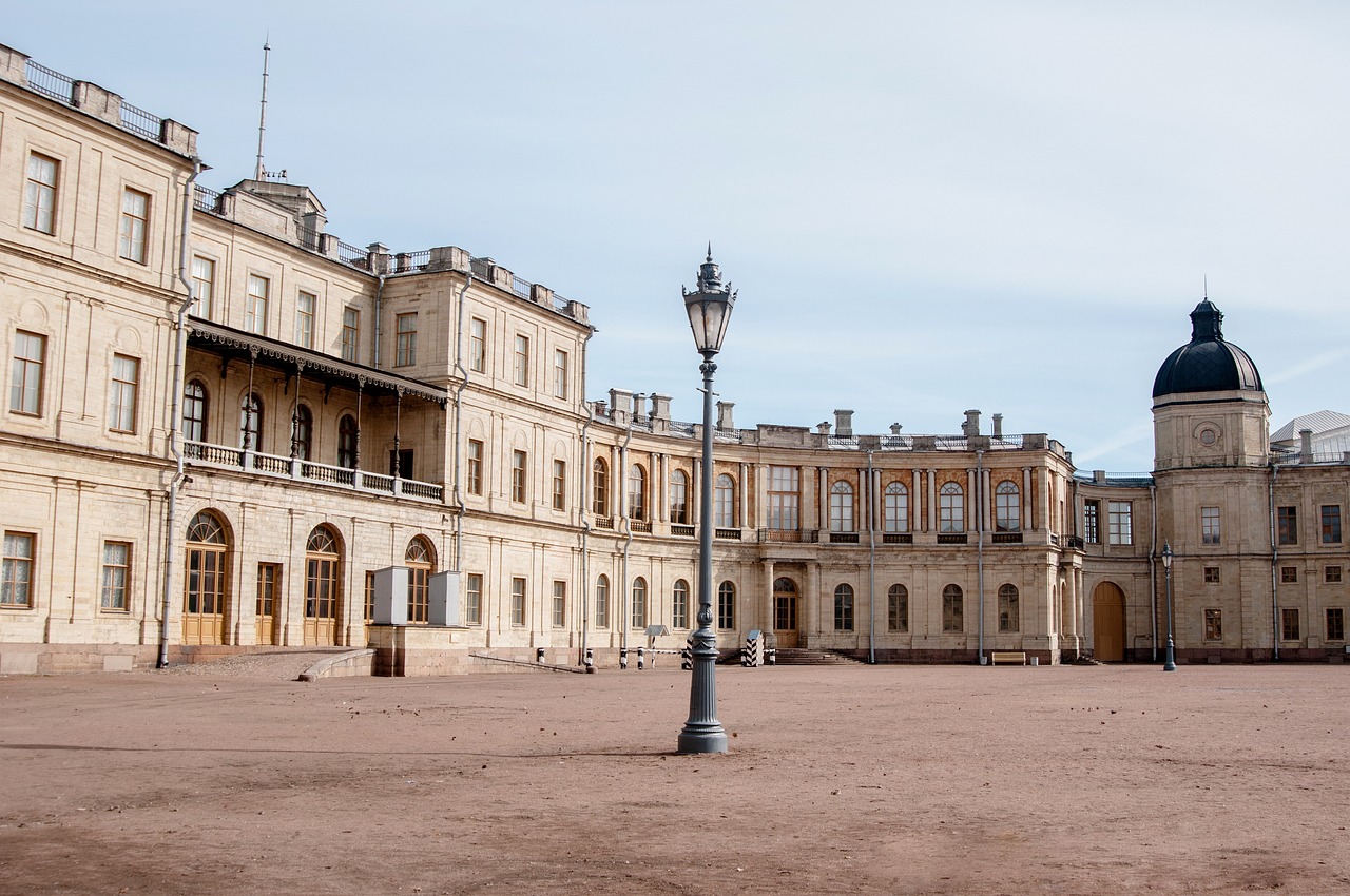 Du Lịch Nga thăm Cung điện Gatchina