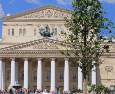 Nhà hát Bolshoi, Moscow – một trong những nhà hát opera & ballet lớn nhất ở Nga