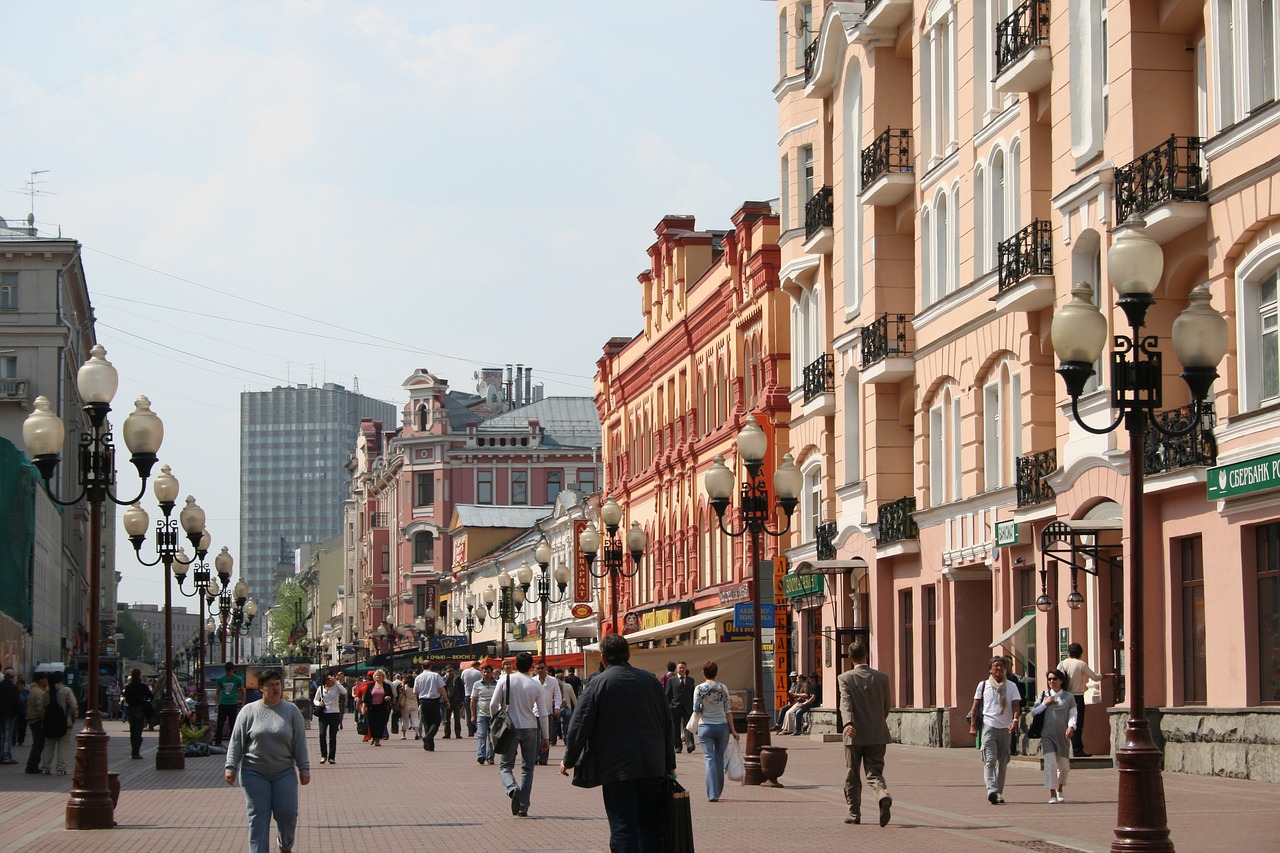 Du Lịch Nga, Ghé Thăm Phố Cổ Arbat: Một Trong Những Biểu Tượng Của Moscow Cổ