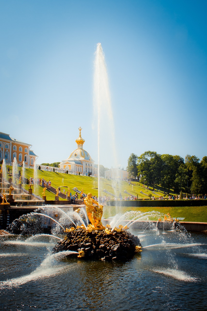 Du Lịch Nga nhất định phải đến thăm Peterhof