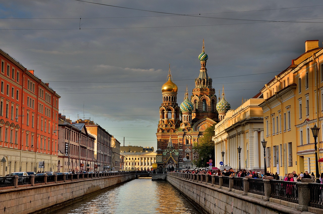 Gợi ý lịch trình du lịch Nga một ngày ở trung tâm St. Petersburg