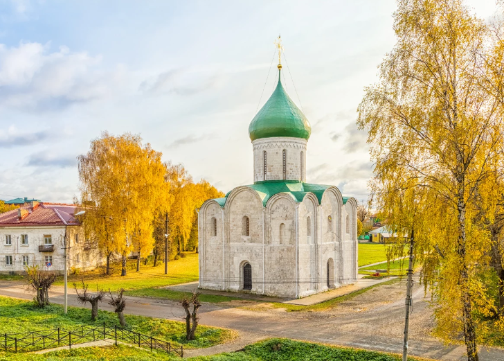 Tour Du Lịch Nga 2025: Moscow – ST.Petersburg (KH tháng 9)