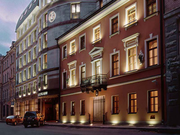 AMBASSADOR HOTEL 4*